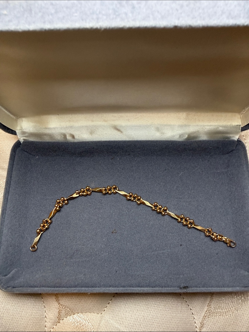 Elegant Gold Floral Link Bracelet vintage gold plated bracelet